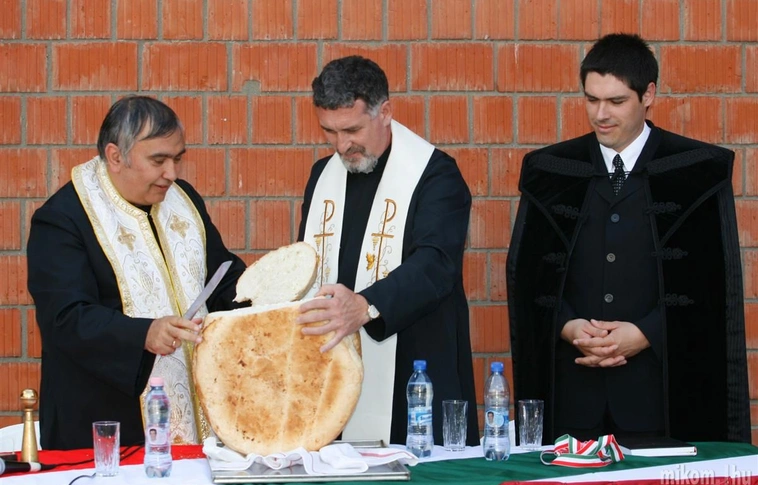 Szent István örökösei