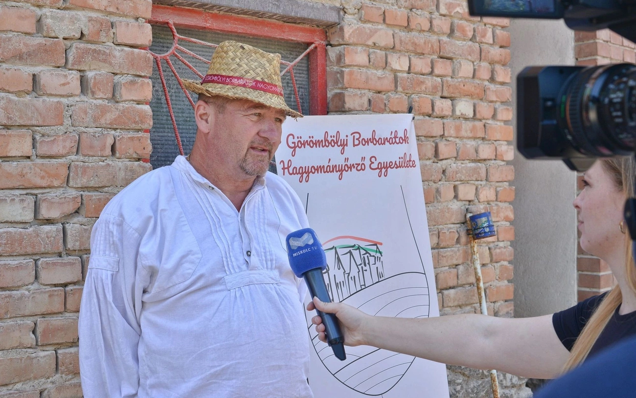Zsófi János főszervező