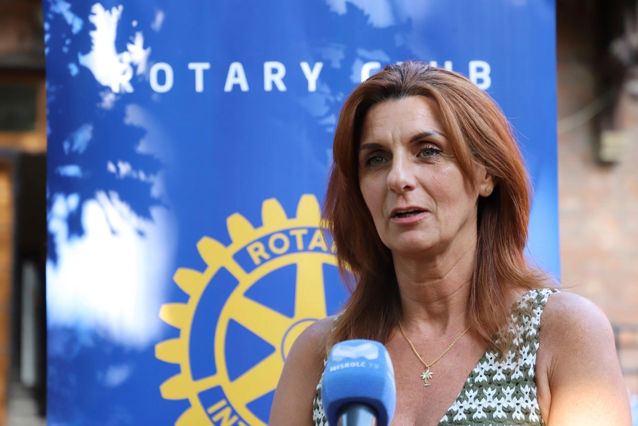 rotary_meszegyi_otthon_adomany_2506254ml-2.JPG