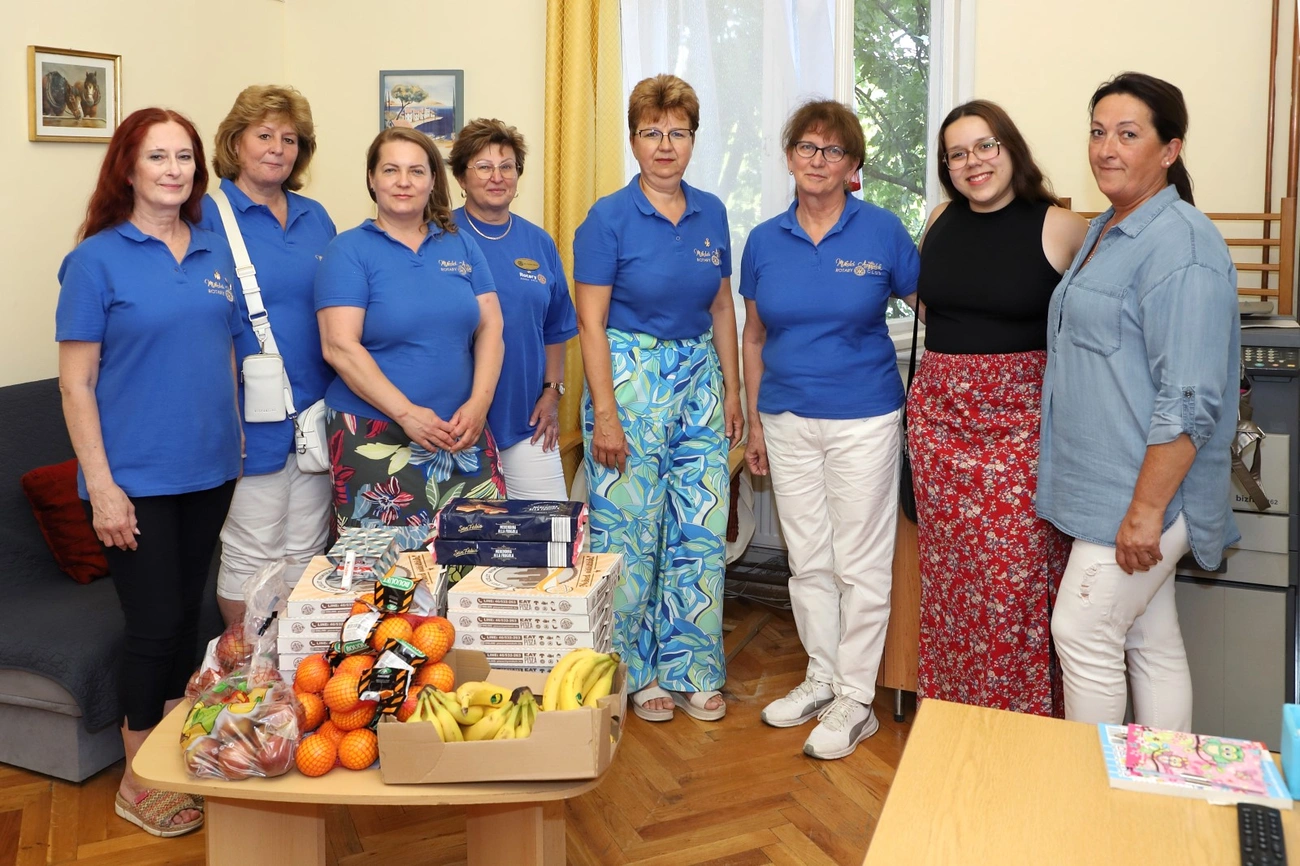 rotary_meszegyi_otthon_adomany_2506254ml-5.JPG