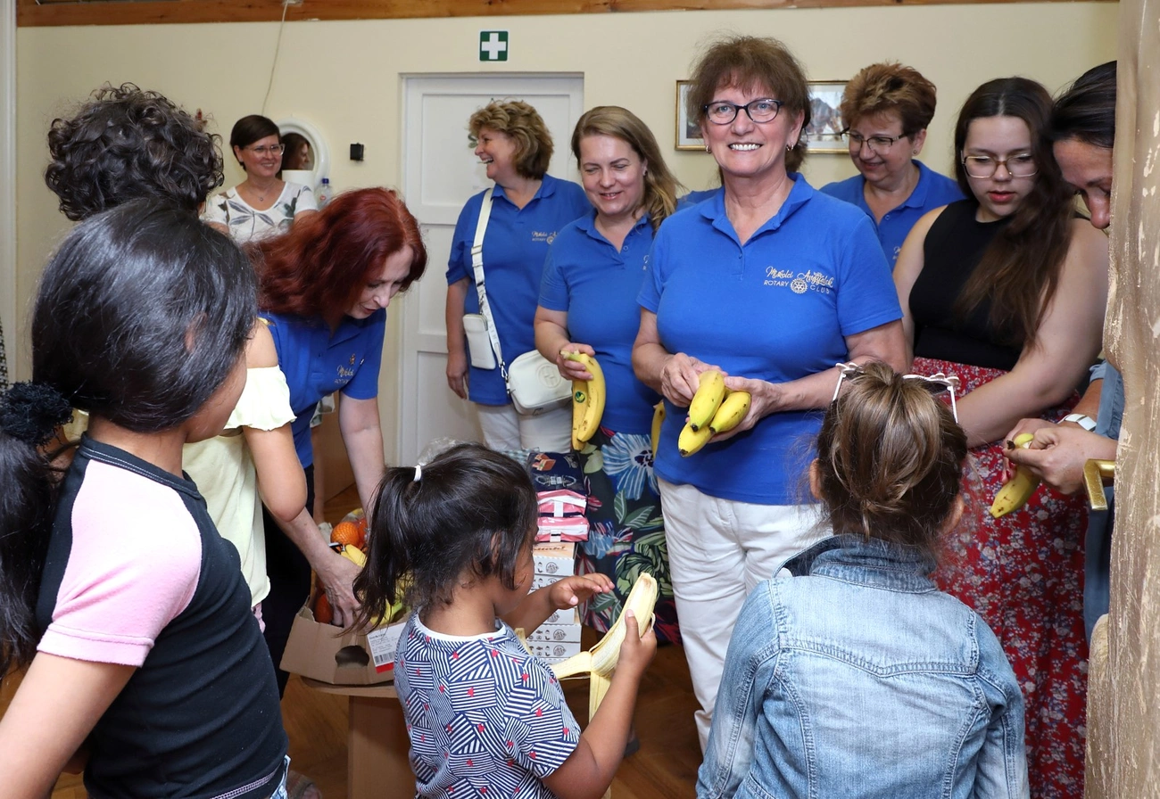 rotary_meszegyi_otthon_adomany_2506254ml-6.JPG