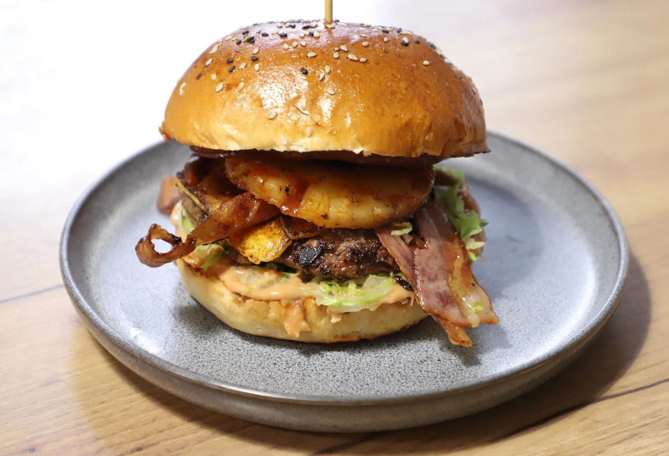 ...és a burger