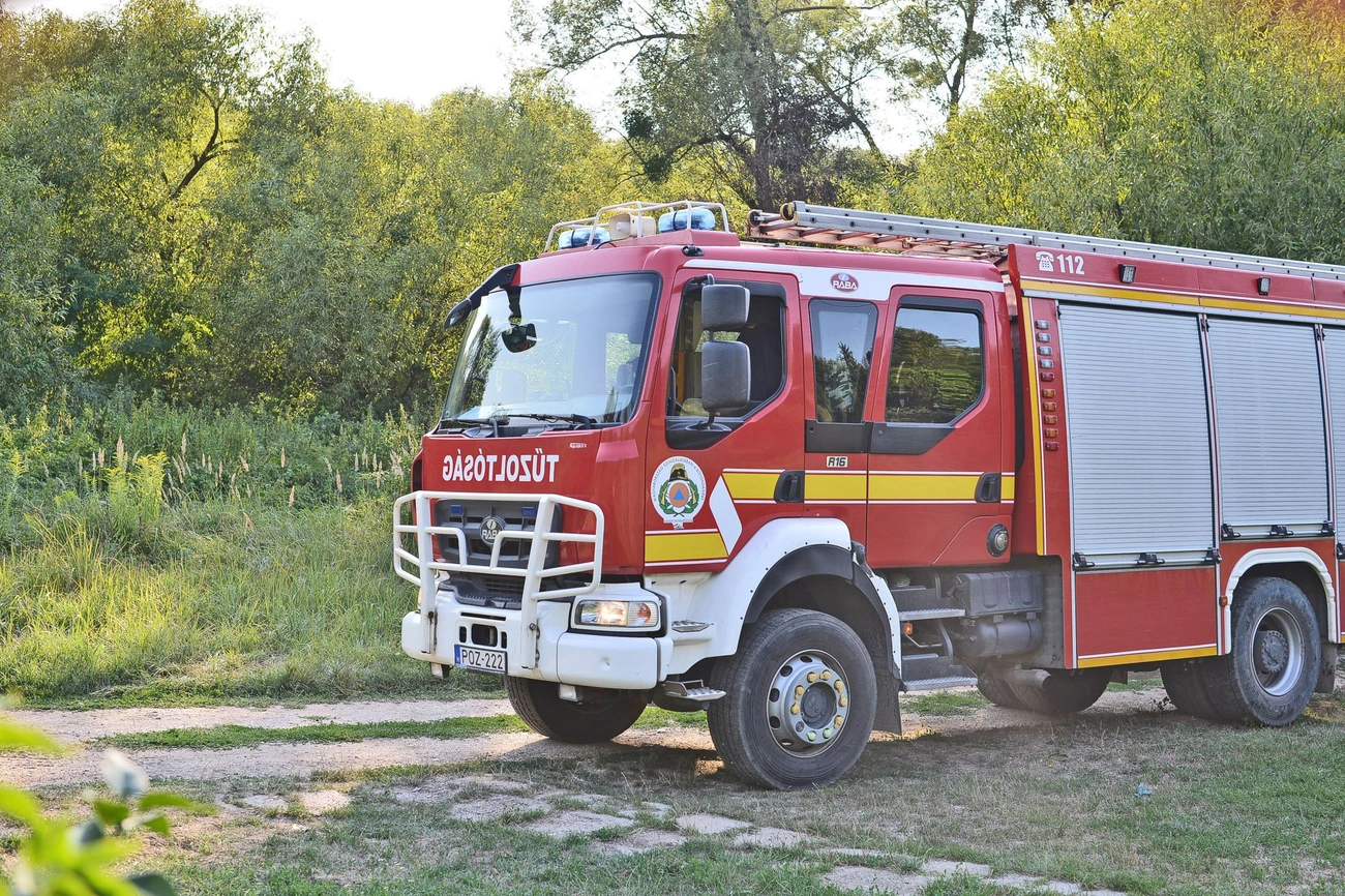 tűz a dűlőben