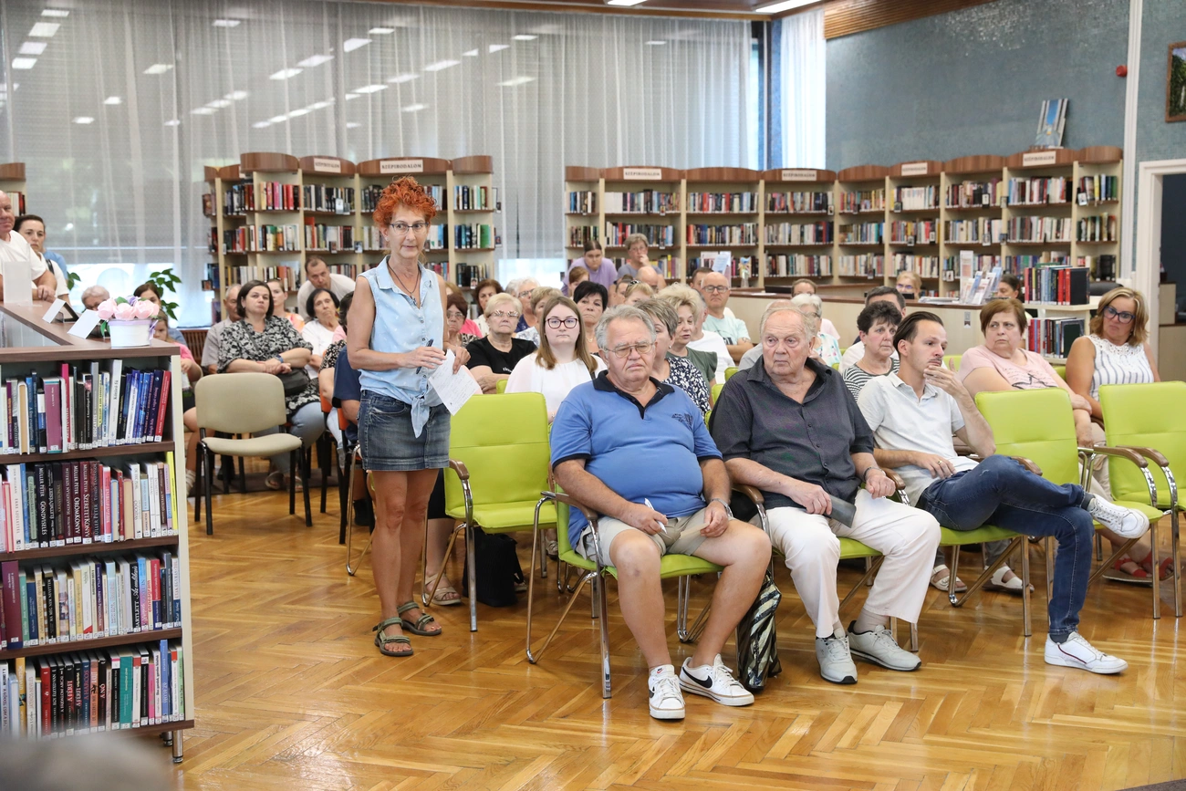 lakossagi_forum_szentpeteri_kapu_parkolas_250904_ja-18.JPG