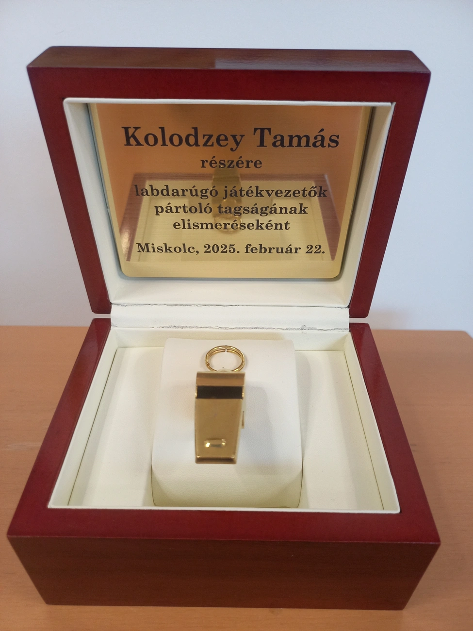kolodzey-aranysip.jpg