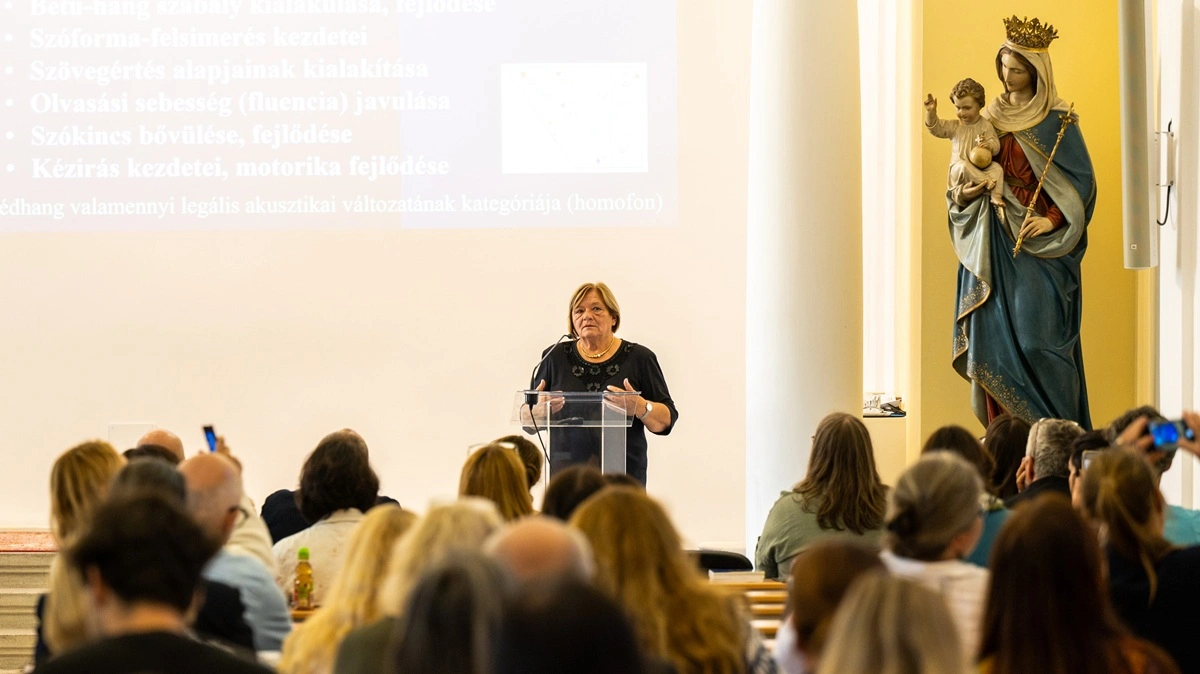 apor_olvasastanulas-konferencia_csepe-valeria.jpg