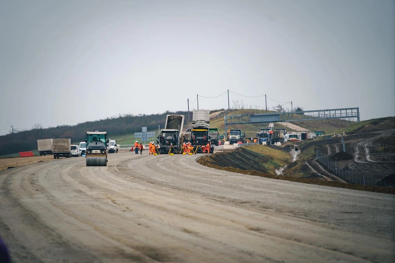 m3_1.jpg (103.51 KB)