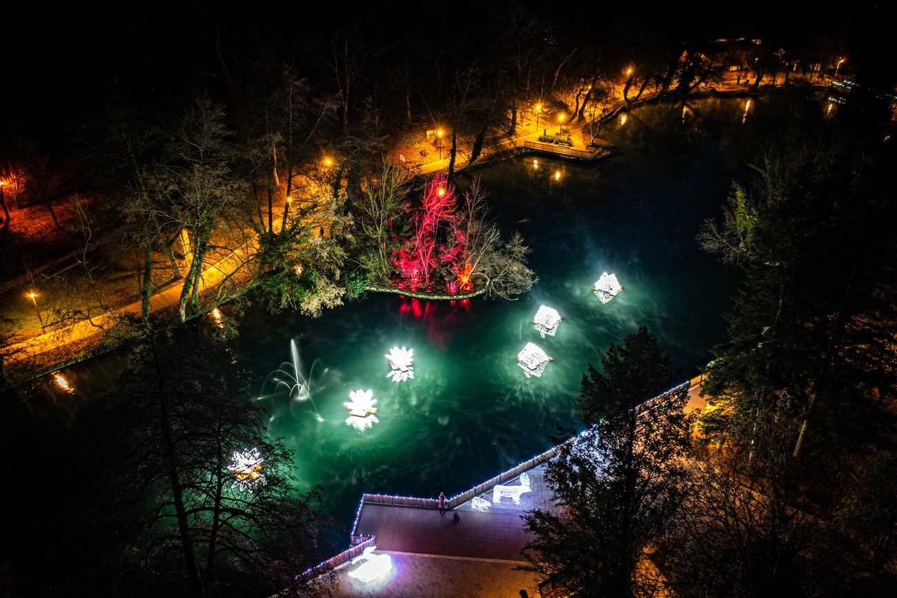 Díszkivilágítás Miskolctapolcán 2024, Fotó: Horváth Csongor