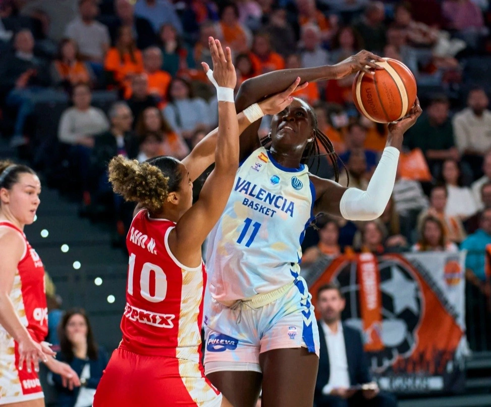 Valencia BC - DVTK HunTherm Fotó: FIBA