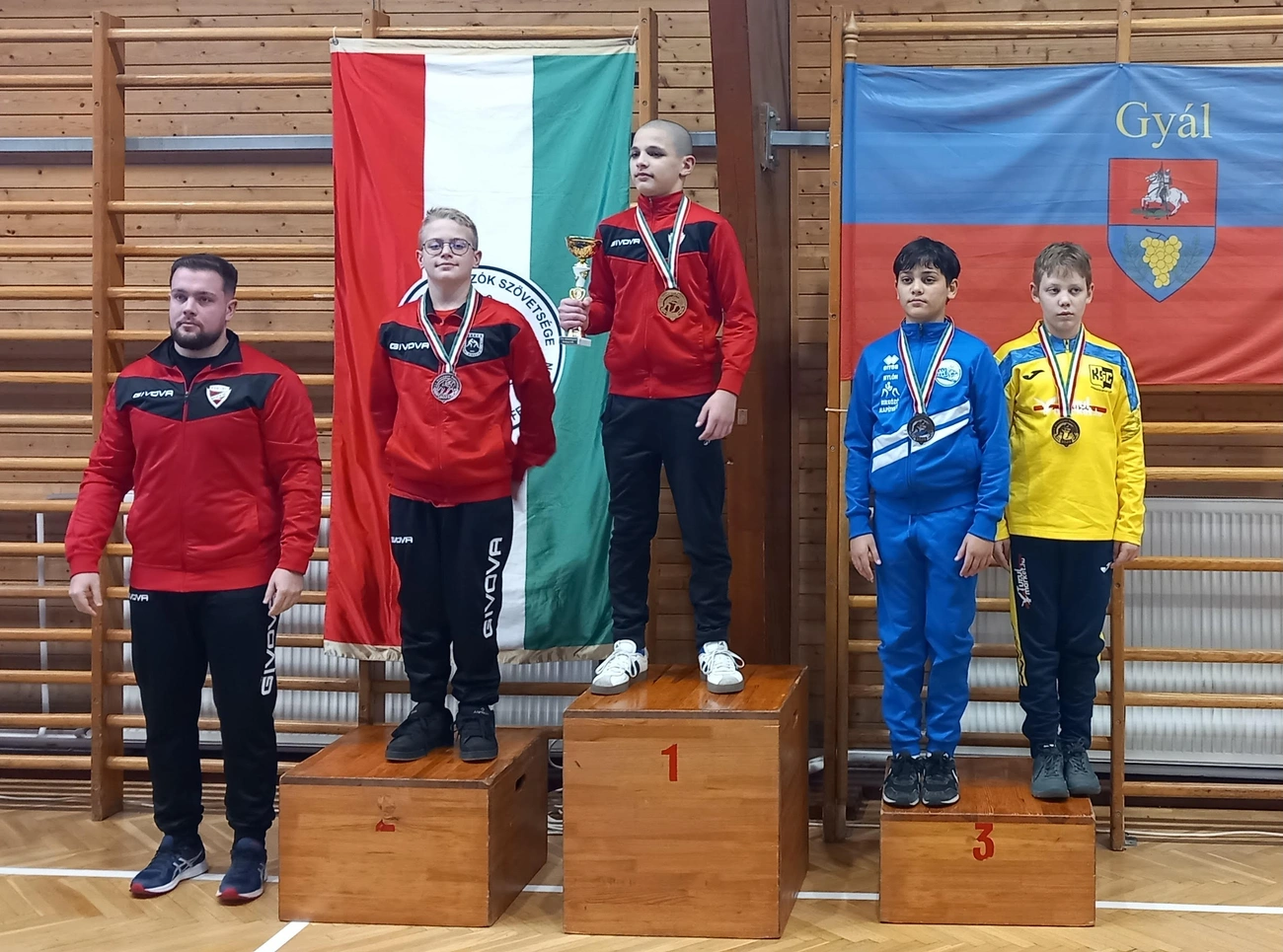 re: birkozas-gyal.jpg