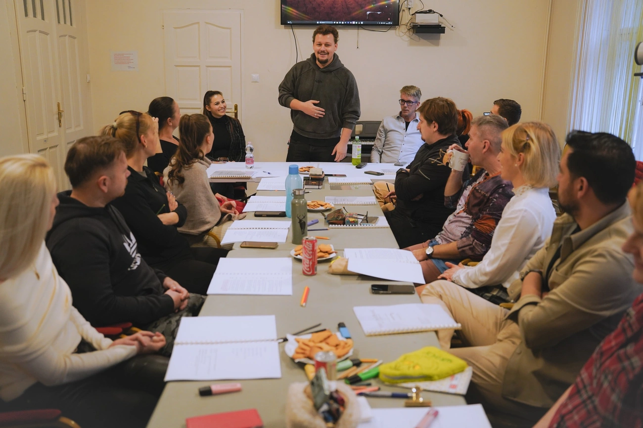 Borbély Richárd a Turay Ida Színházban rendez. Forrás: Facebook/Borbély Richárd