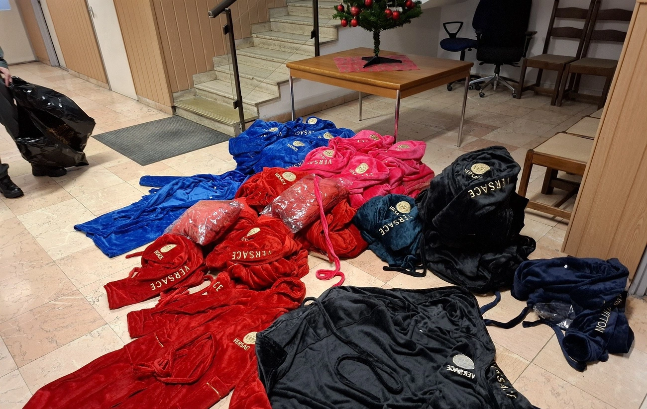 hamis köntösök, NAV