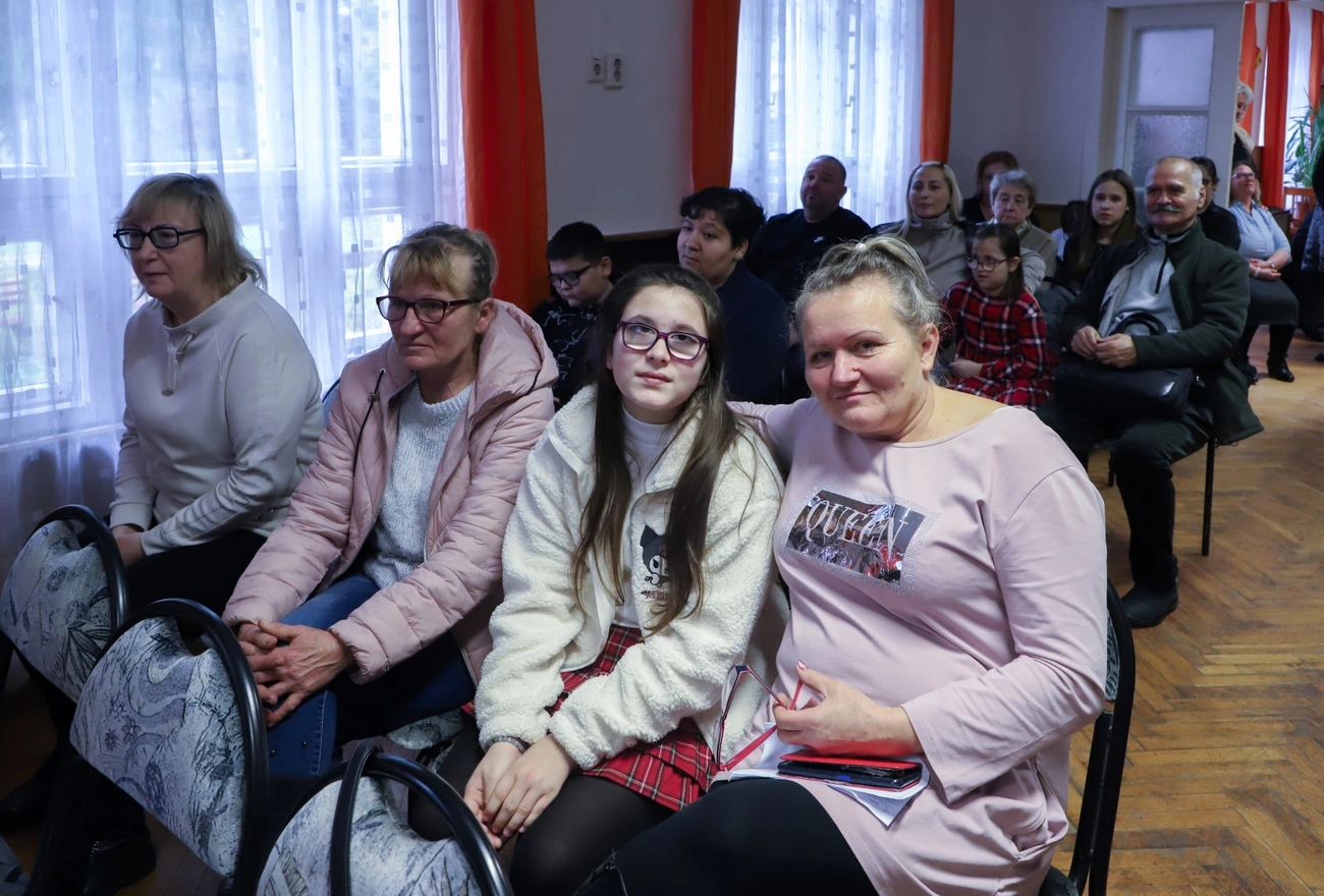 vakok_gyengenlatok_251220ml.jpg (400.54 KB)