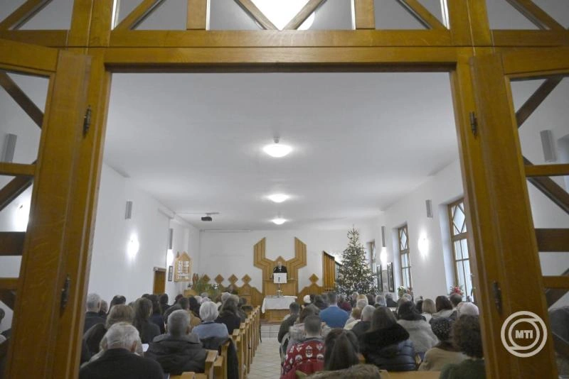 Steinbach József, MTI