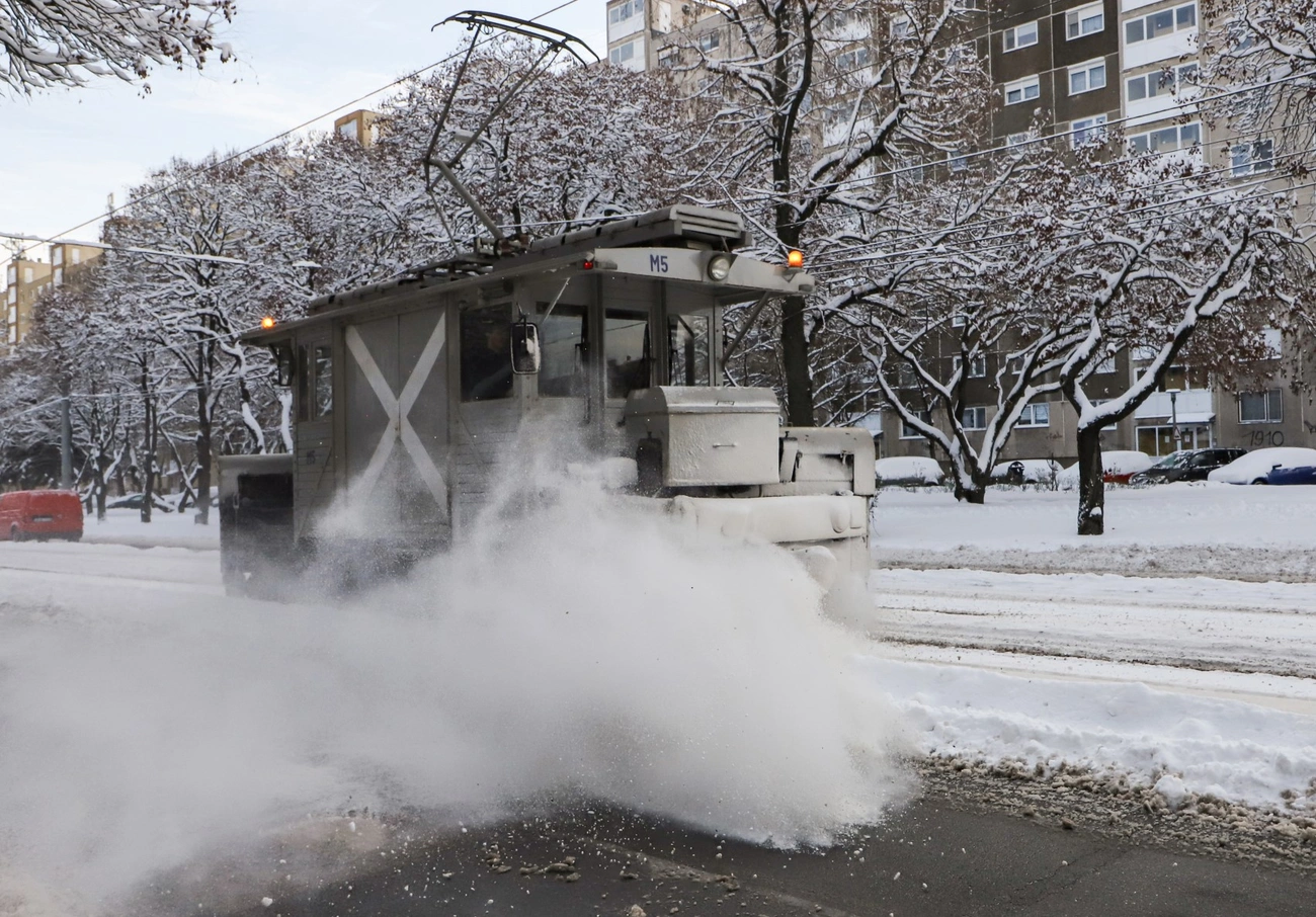 hókotró villamos. Fotó: Mocsári László