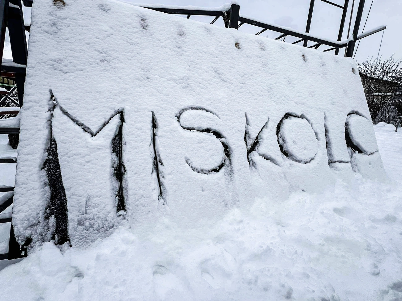 Találós kérdés: milyen akadályt rejt a fénykép? Fotó: Spartan Race Hungary