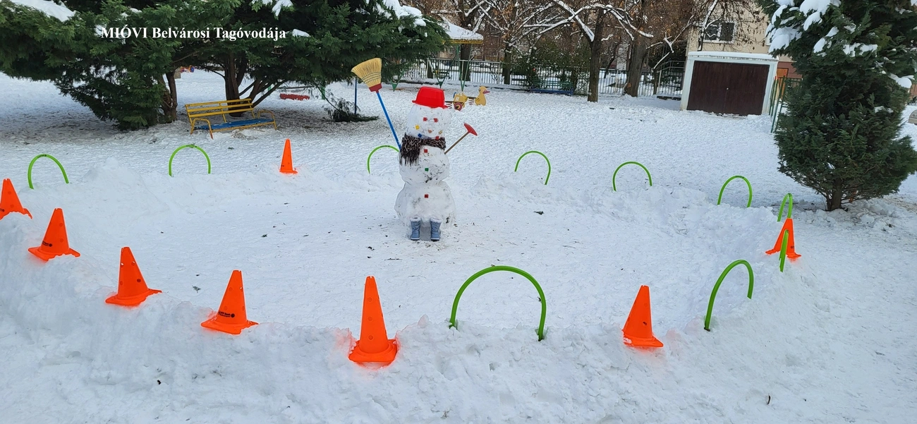 hóember. Fotó: MiskolcOn Facebook