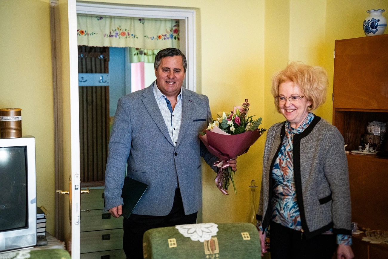 idős köszöntés. Fotó: Horváth Csongor