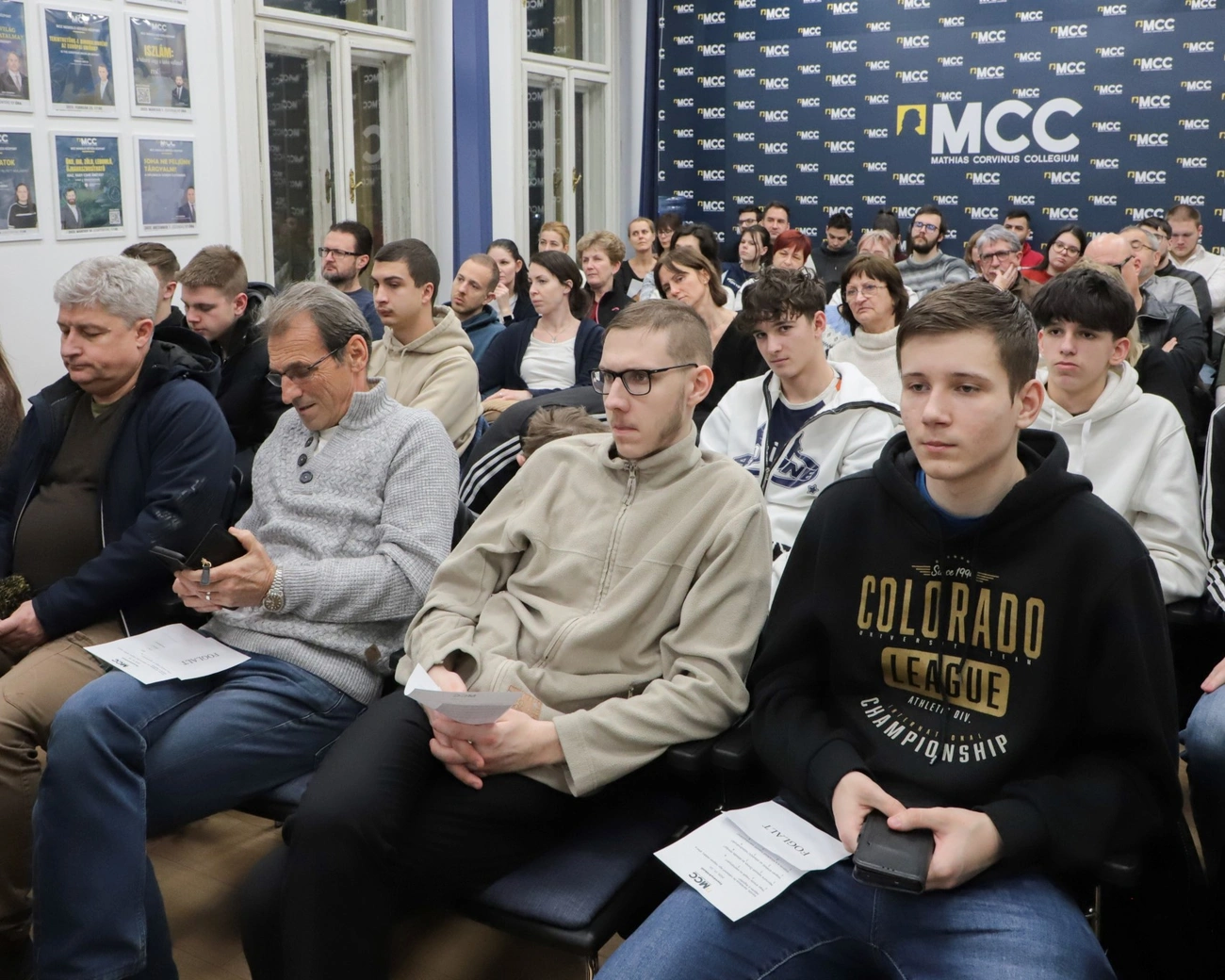 Rakonczay Gábor előadása. Fotó: Mocsári László