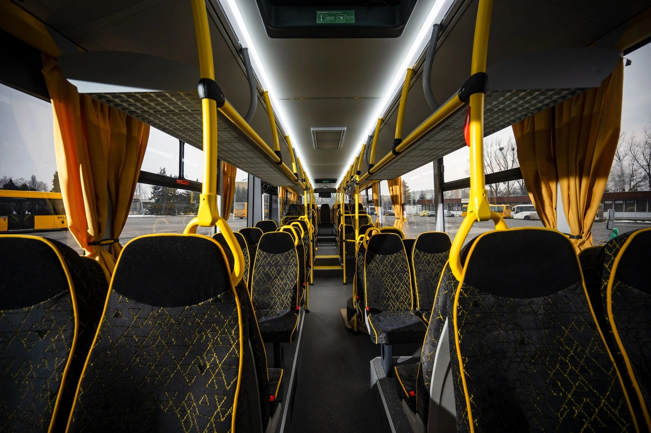 volanbuszok.jpg (666.41 KB)