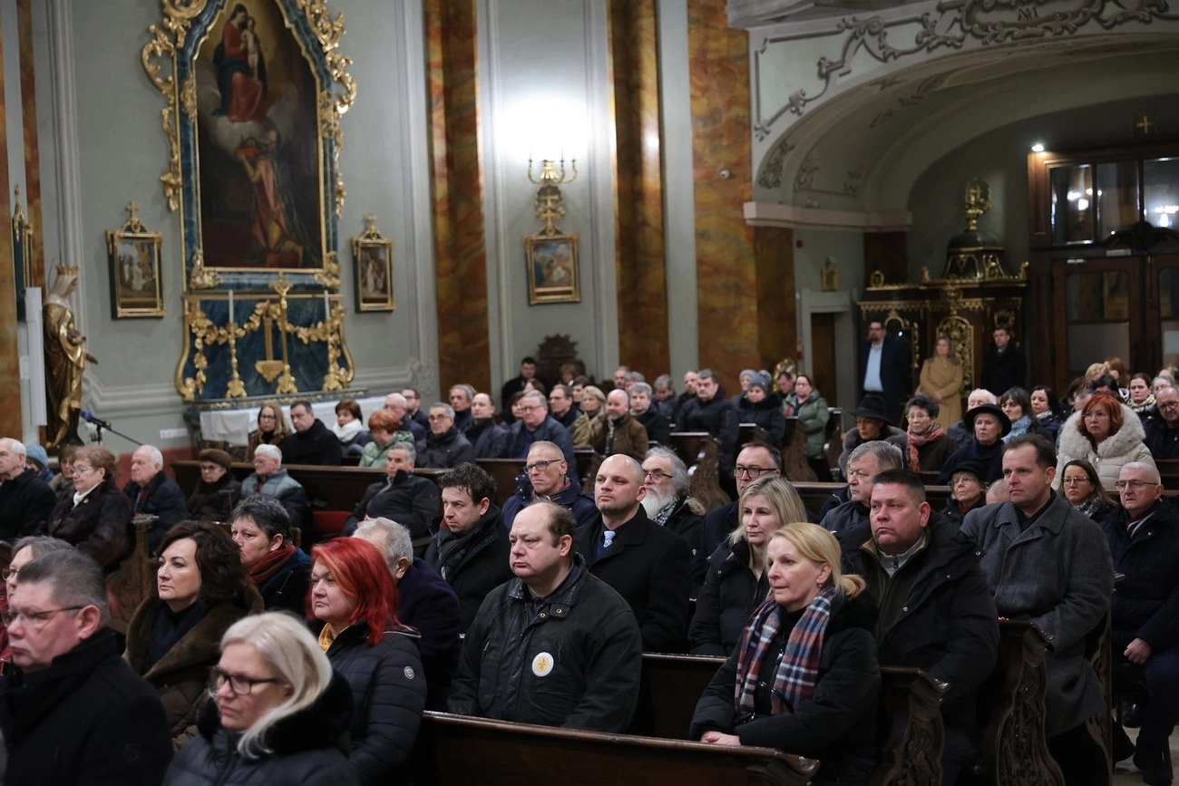 Szentmise Kriza Ákosért. Fotó: Tóth-Szántai József Facebook