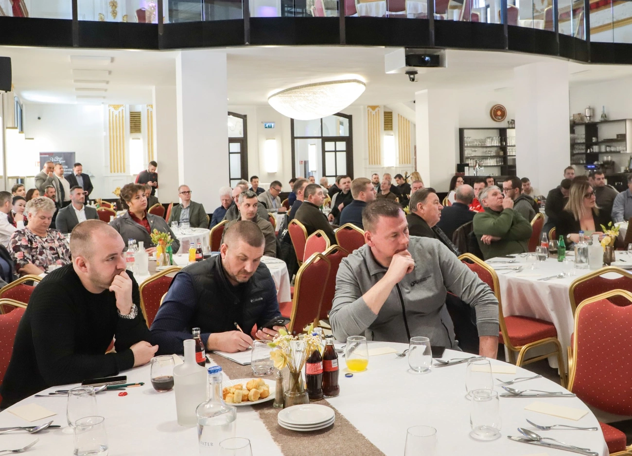 grar_konferencia_260226ml-5.jpg (444.22 KB)