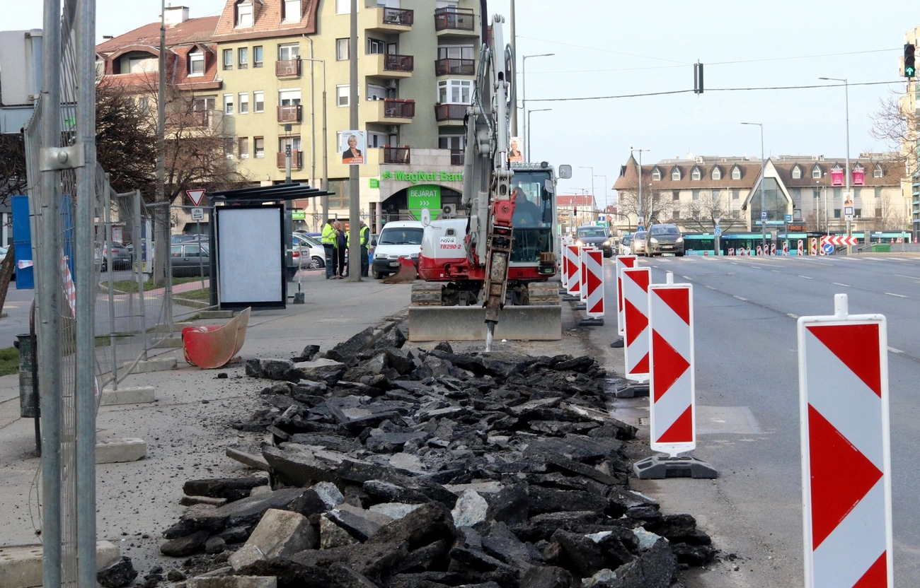 3-as út felújítása. Fotó: Mocsári László