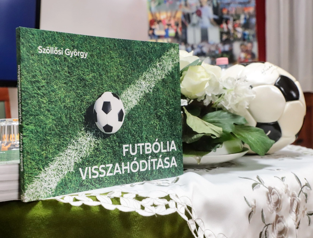Futbólia visszahódítása kötetbemutató. Fotó: Mocsári László
