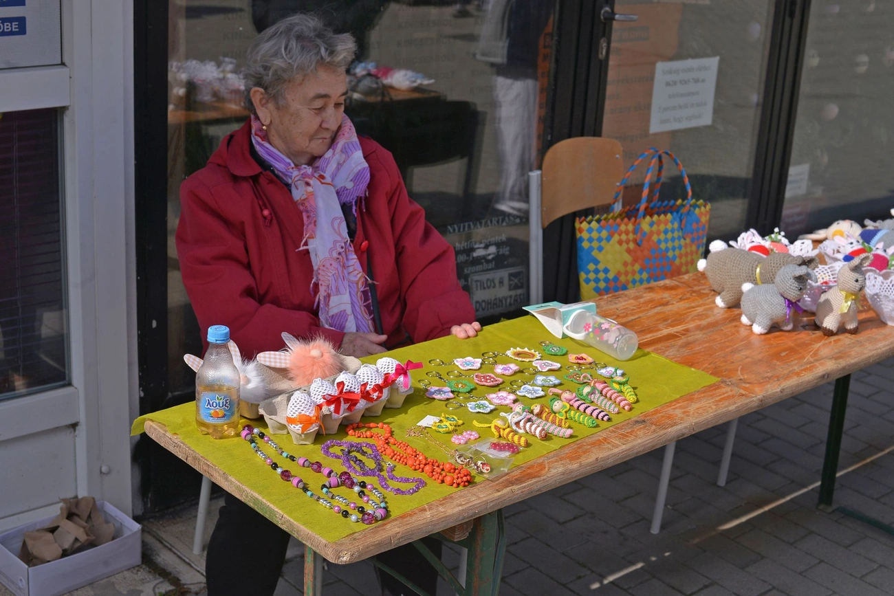 garázsvásár Vörösmarty lakótelep Fotó: Osztie Tibor