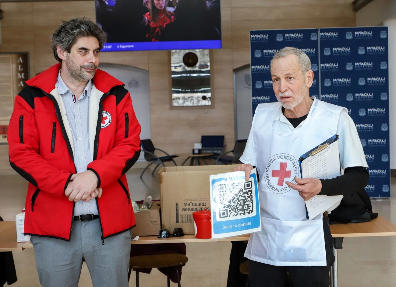 Tartós-élelmiszergyűjtés a Miskolci Egyetemen. Fotó: Mocsári László