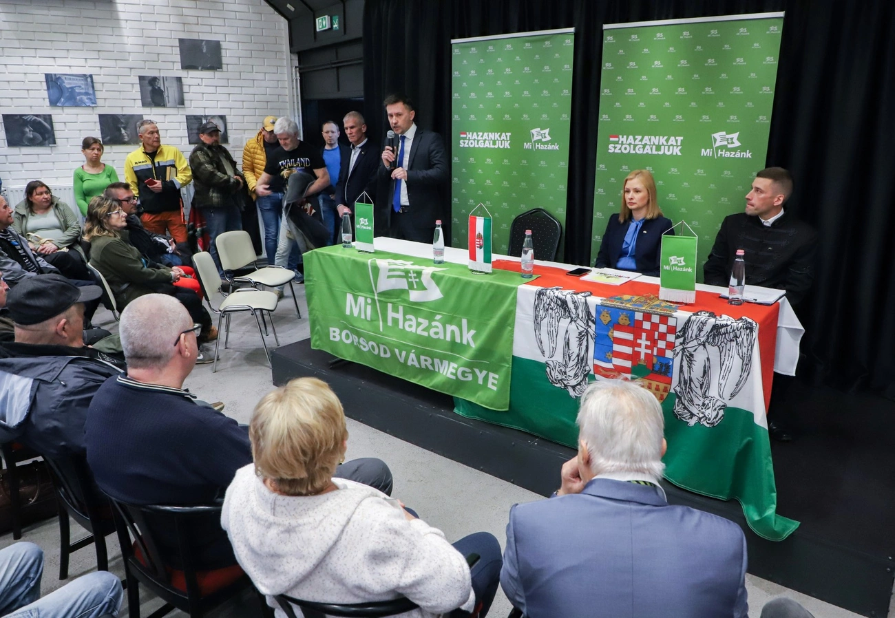 Mi Hazánk lakossági fórum Miskolc. Fotó: Mocsári László