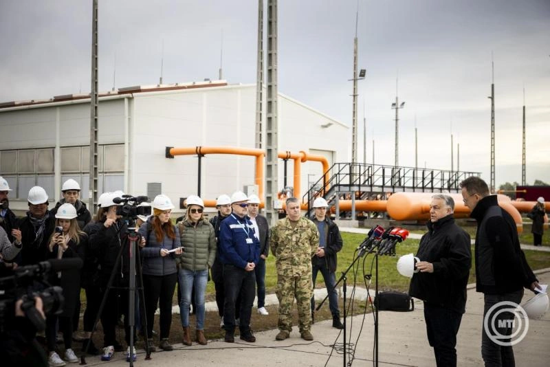 Orbán Viktor és Szijjártó Péter Szerbiában a Török Áramlatnál. Fotó: MTI