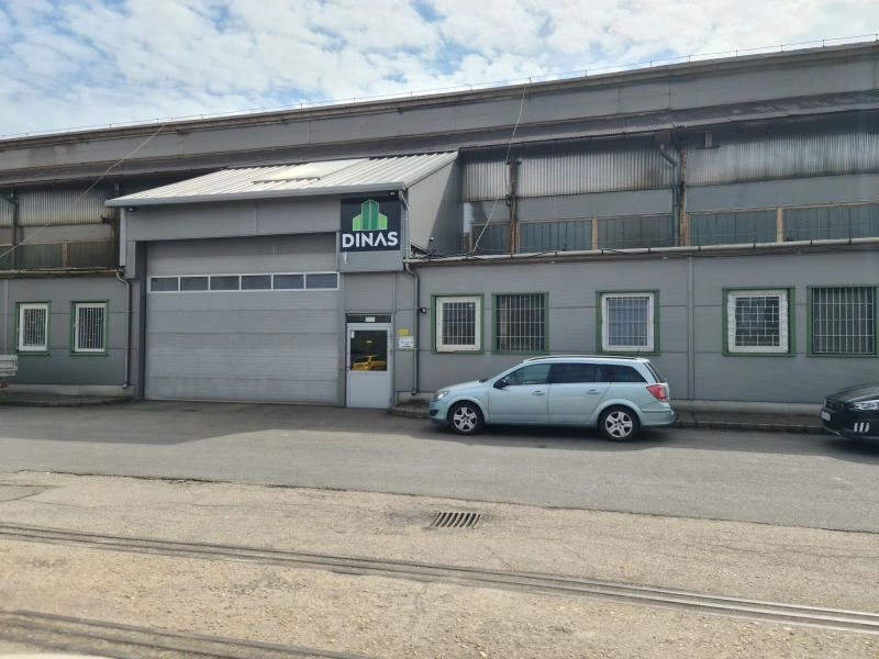 dinaskft