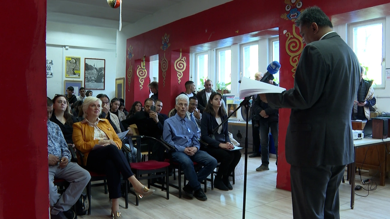 j név: 531_0236.mxf_.00_22_15_09.still001.jpg.