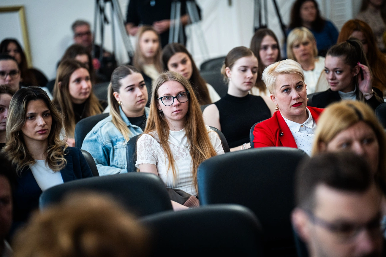 A Miskolci Egyetem Gyógypedagógiai Intézetének hallgatói. Fotó: Horváth Csongor