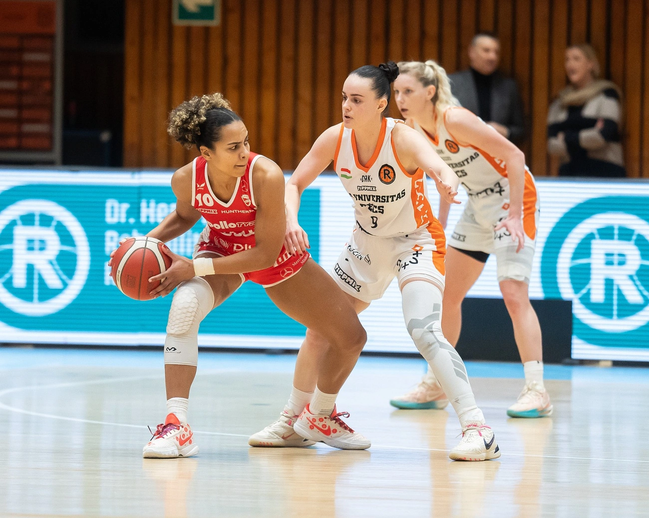 NKA Universitas Pécs - DVTK HunTherm Fotó: MKOSZ