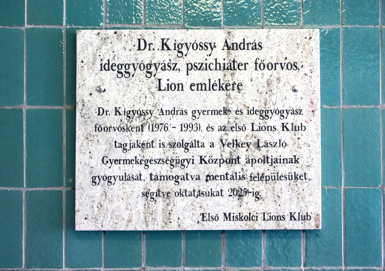 Emléktáblát avattak Dr. Kígyóssy Andrásnak. Fotó: Mocsári László