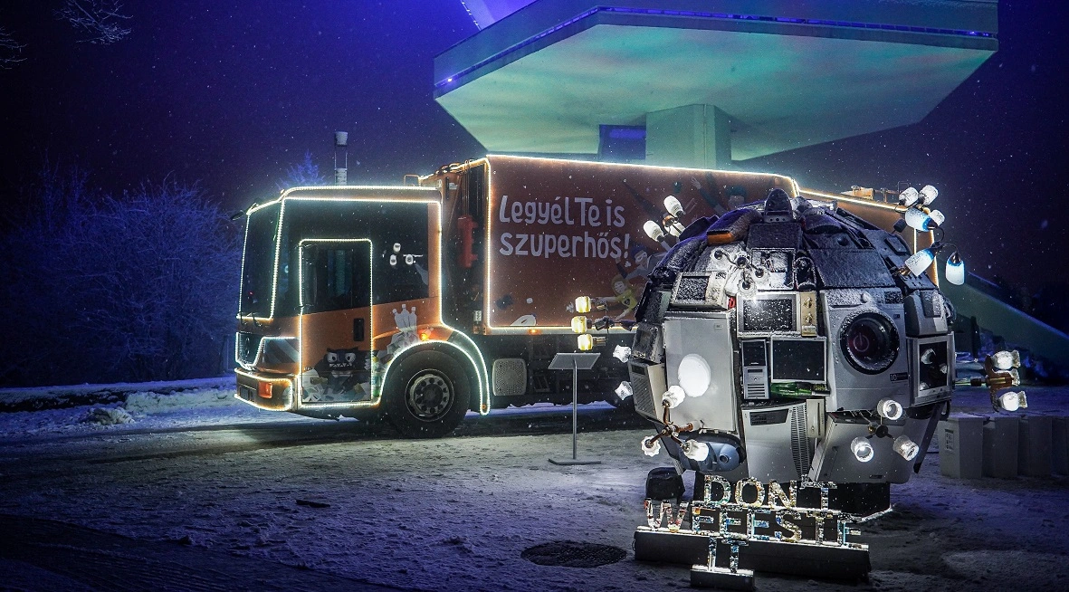 A MiReHu világítós kukásautója. Fotó: MiReHu