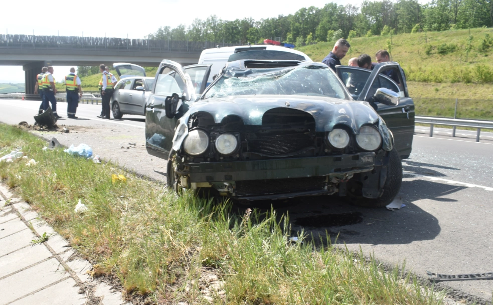 álrendőrök balesete. Fotó: police.hu