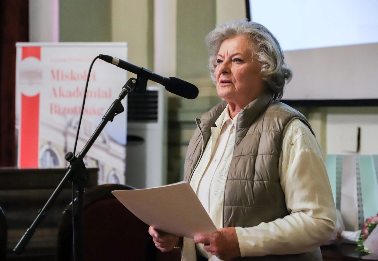 Várhelyi Krisztina a Miskolci Ars Sacra főszervezője a zeneszerző pályázat díjátadóján. Fotó: Mocsári László