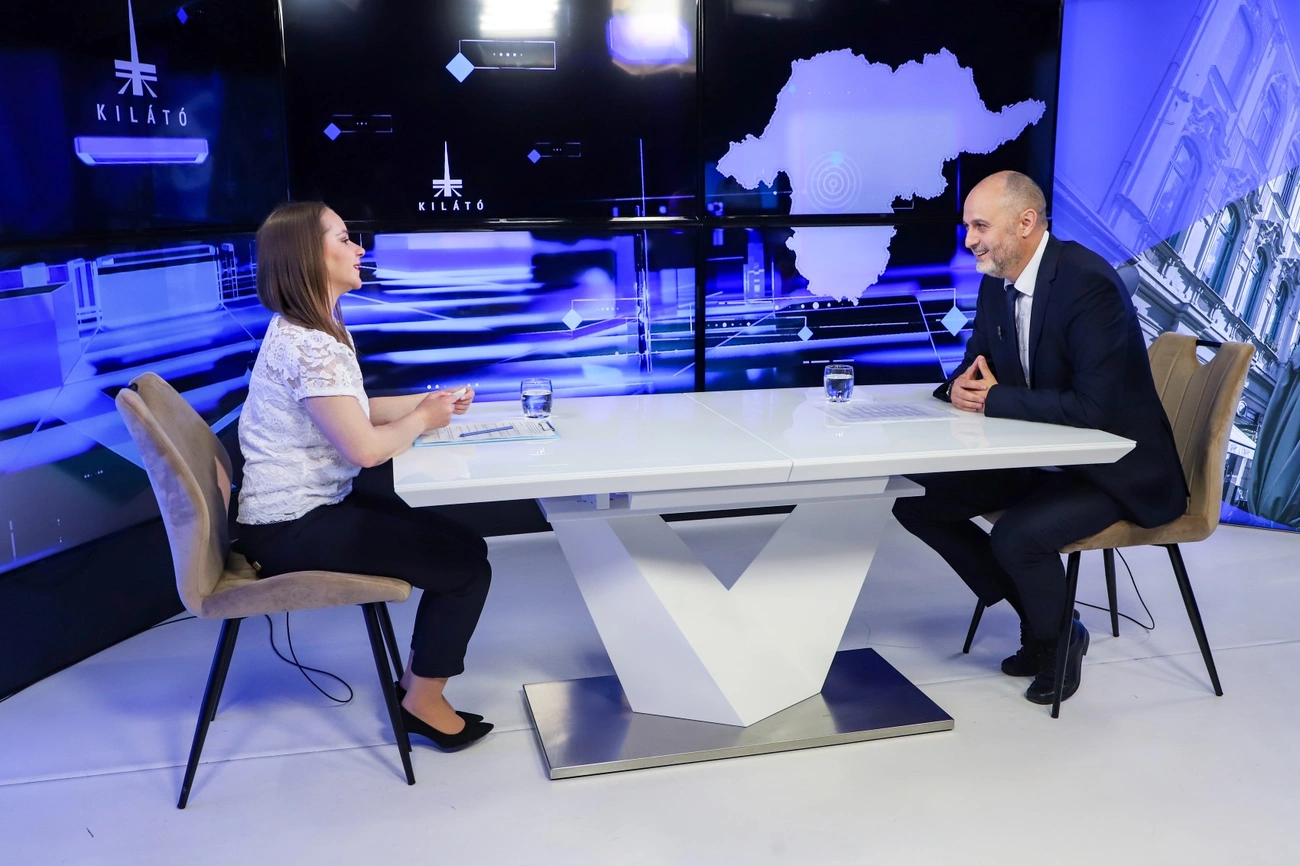 Juhász Roland Fotó: Mocsári László