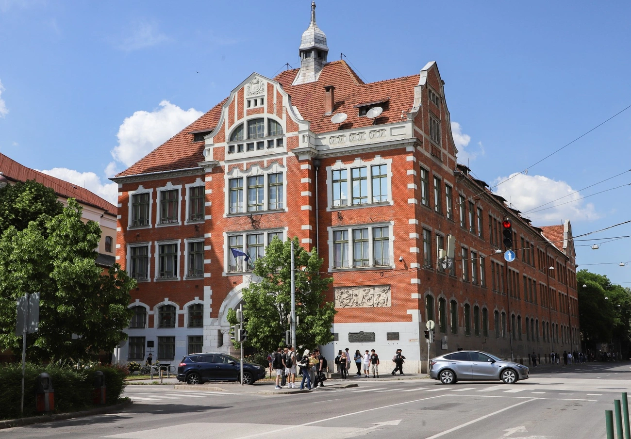 Földes gimnázium