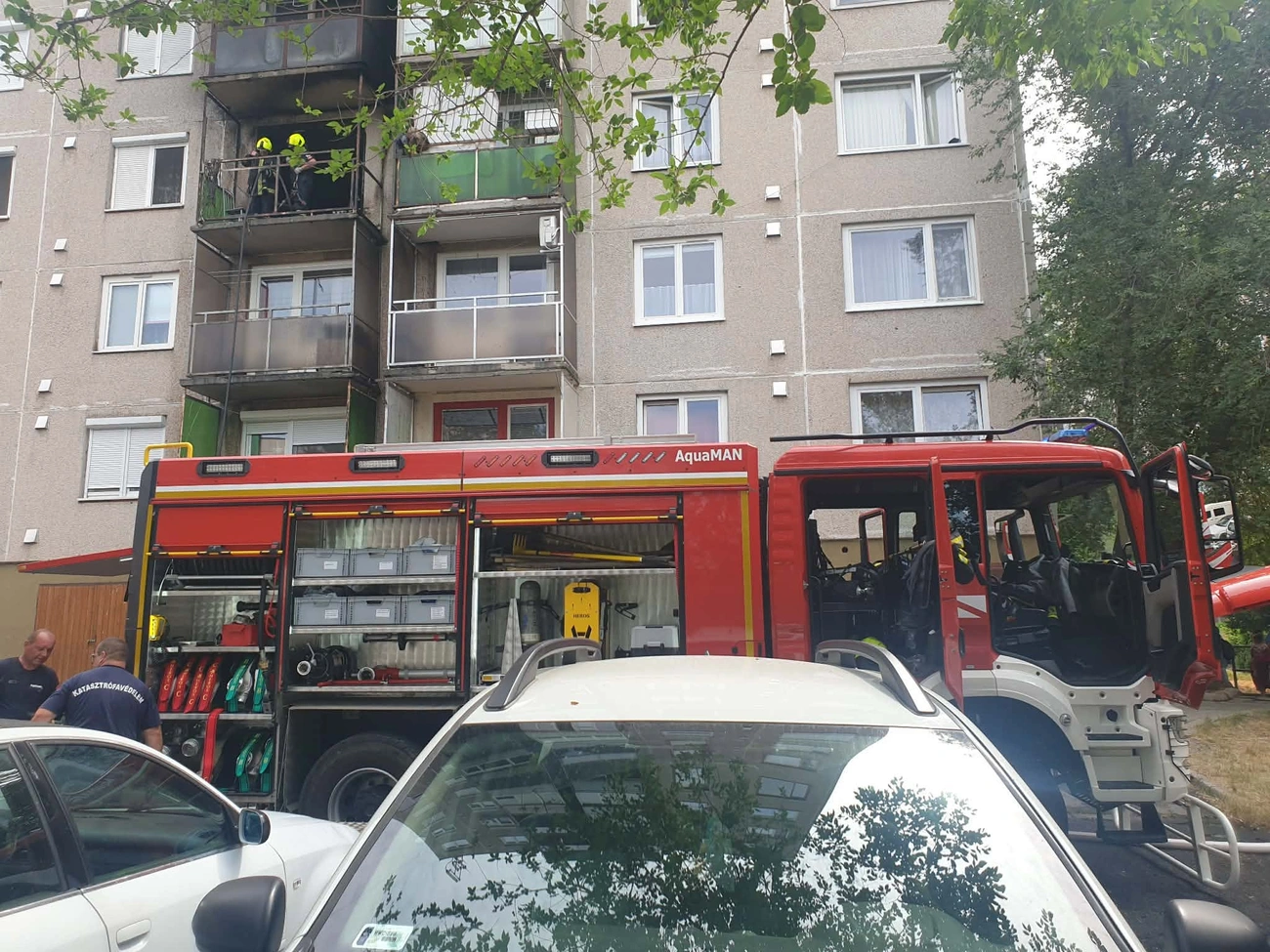 Lakástűz a Felsőruzsinon. Fotó: Mocsári László