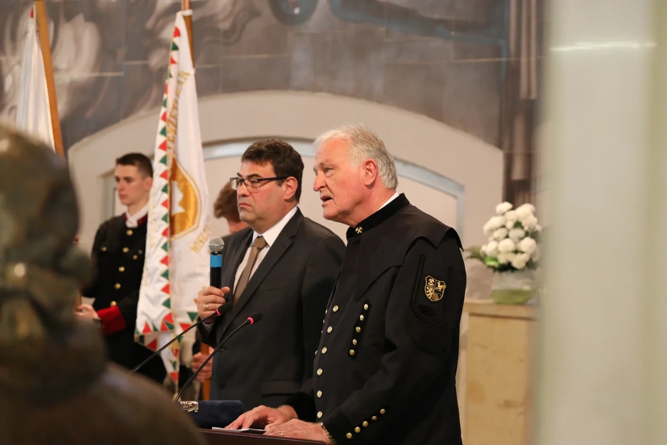 Peter Moser díszdoktori címet vett át a Miskolci Egyetemen. Fotó: Miskolci Egyetem