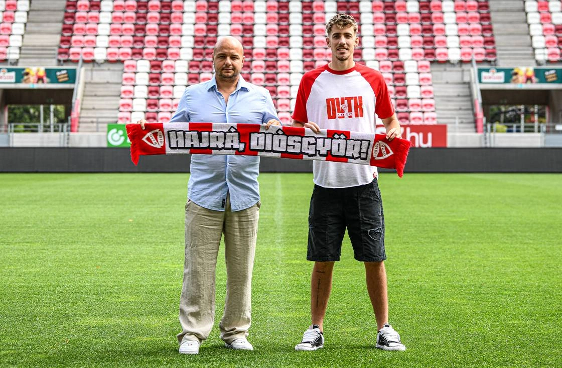 Vincze Richárd sportigazgató és Szekszárdi Milán. Fotó: DVTK