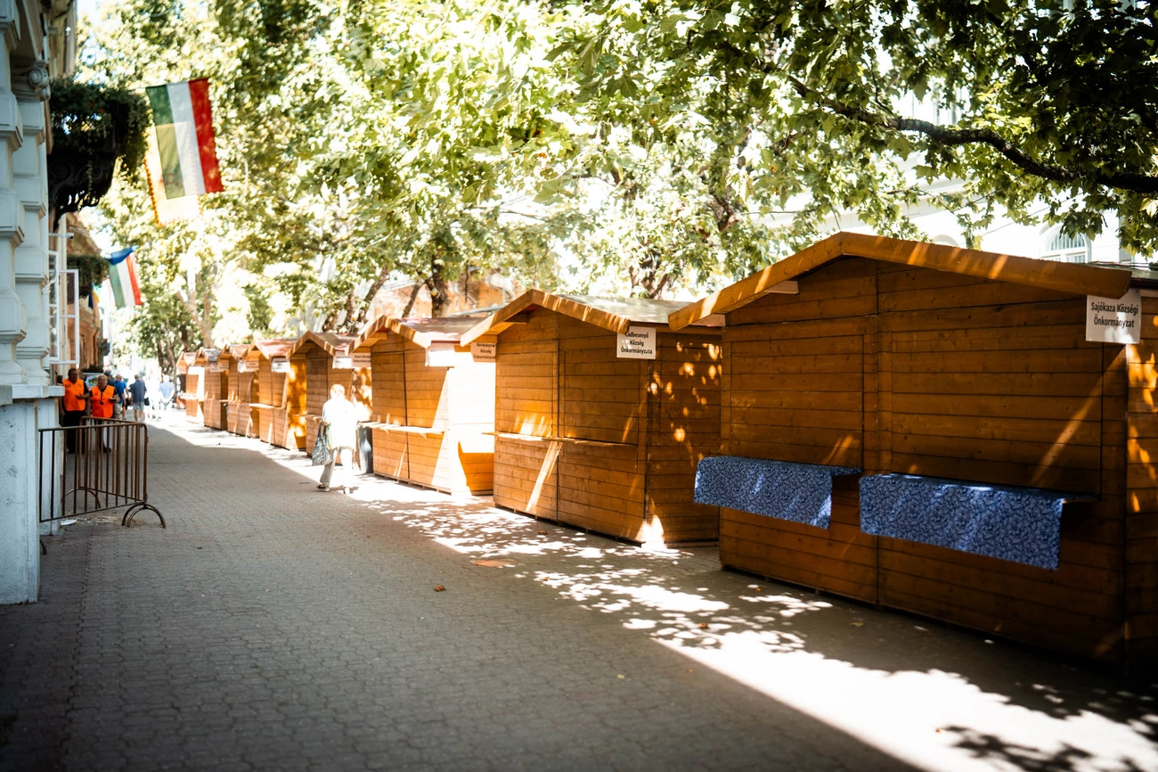 foutca_pavilon_epites_260907_hcs_web-5.jpg