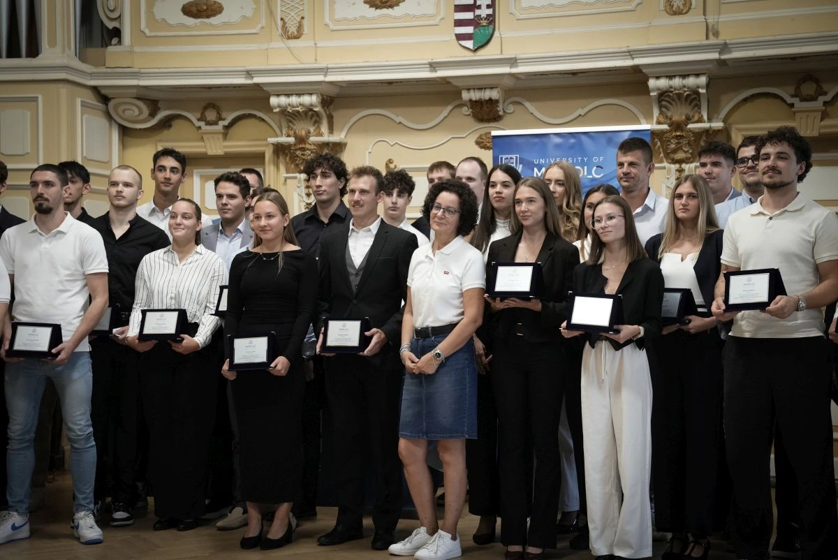 A kiváló sportolókat díjazta a Miskolci Egyetem. Fotó: Miskolci Egyetem