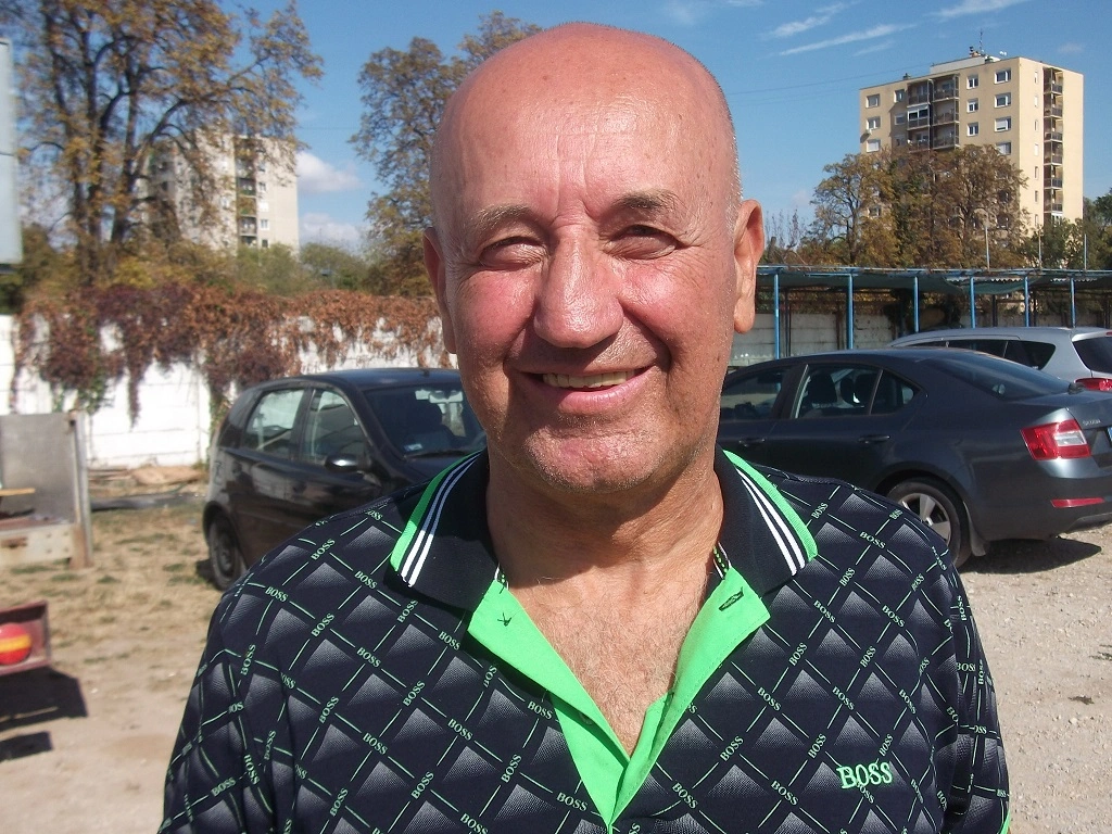 Orlóczki Tibor, az egykori Borsod Volán SE futballistája. Fotó: KT