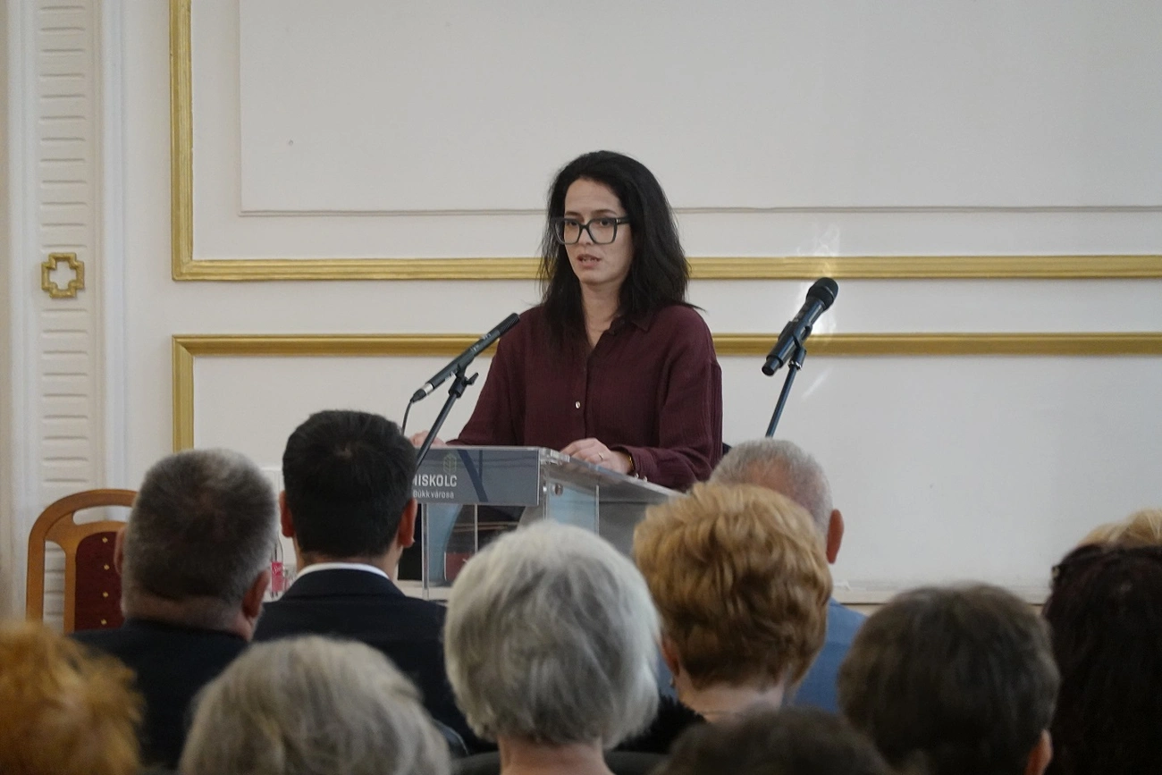 Vajda Kinga a minisztériumtól az Idősügyi Konferencián. Fotó: Detzky Anna
