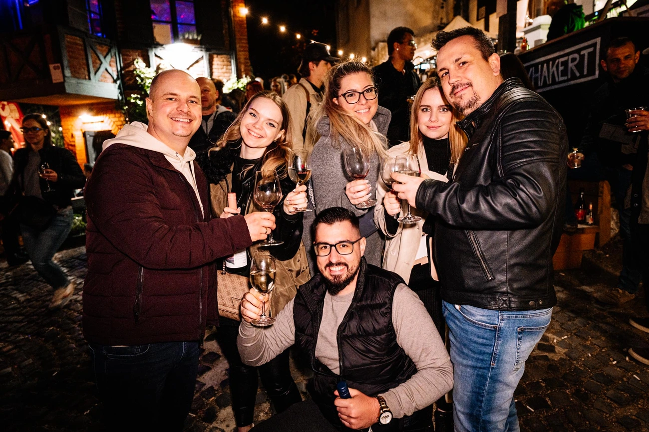 Avasi Borangolás szombat este